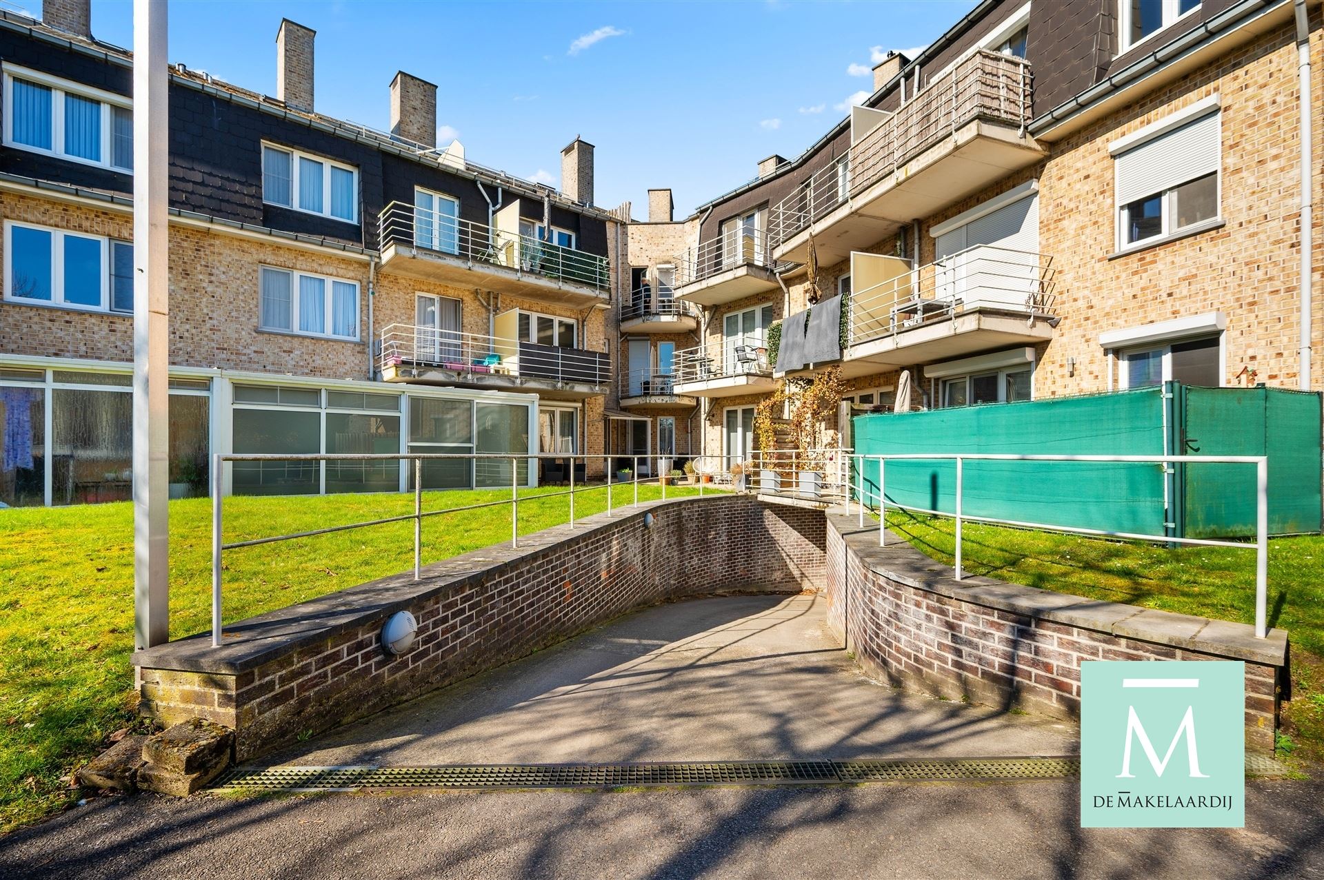 Comfortabel appartement in centrum Waarloos foto 16