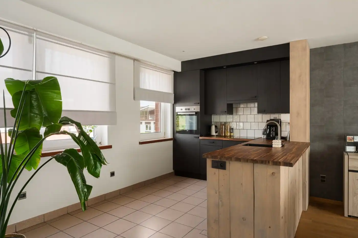Instapklaar duplex-app. met 3 slpk. en groot zuid-terras foto 5