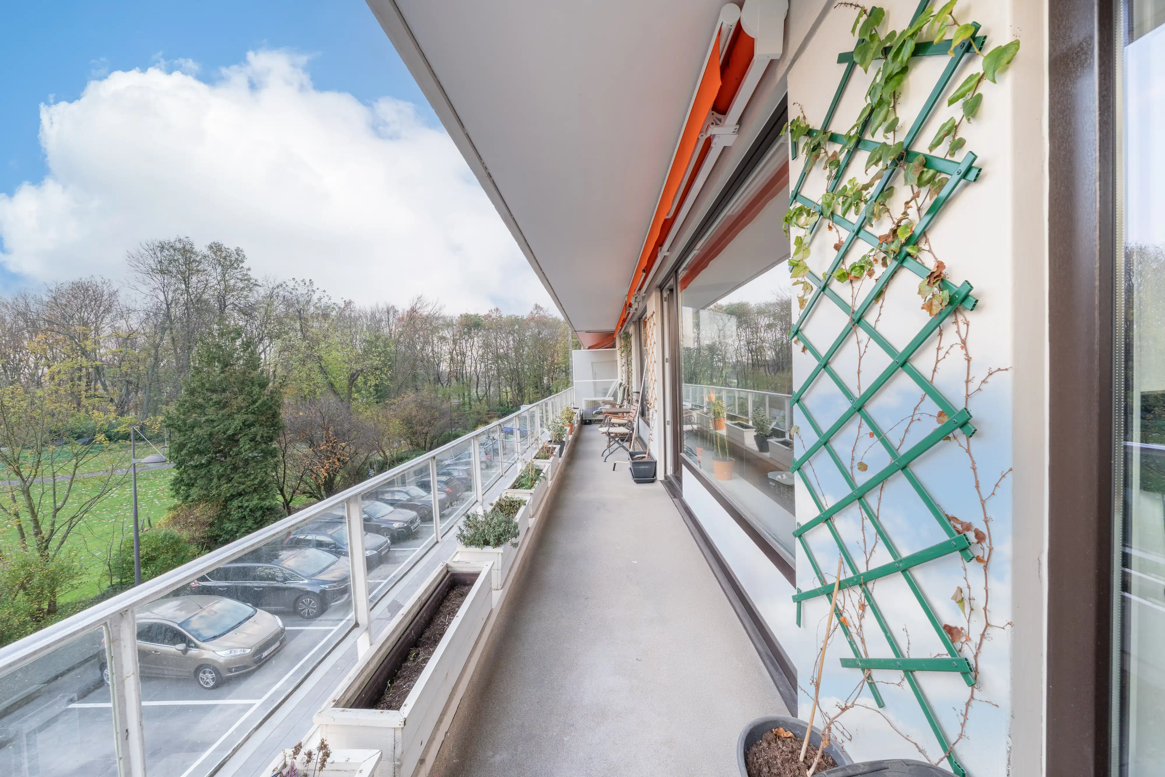 Instapklaar appartement met ruim terras in Berchem foto 11