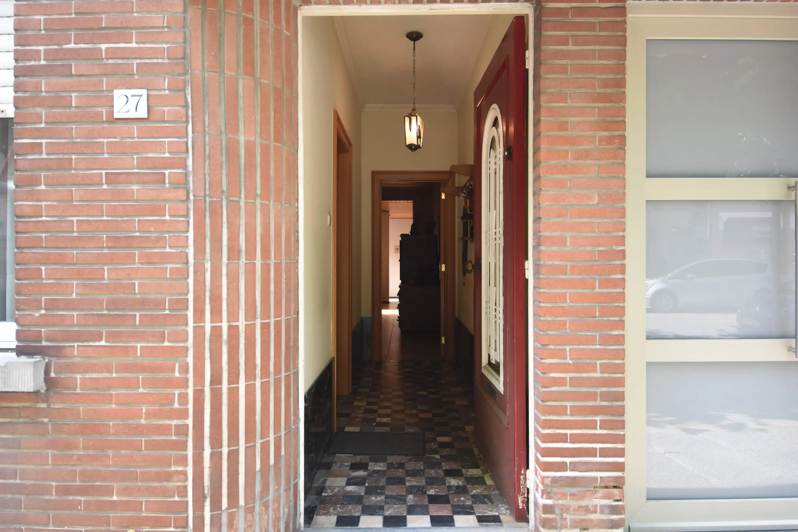 Verzorgde stadswoning met tuin op wandelafstand van alles foto 2