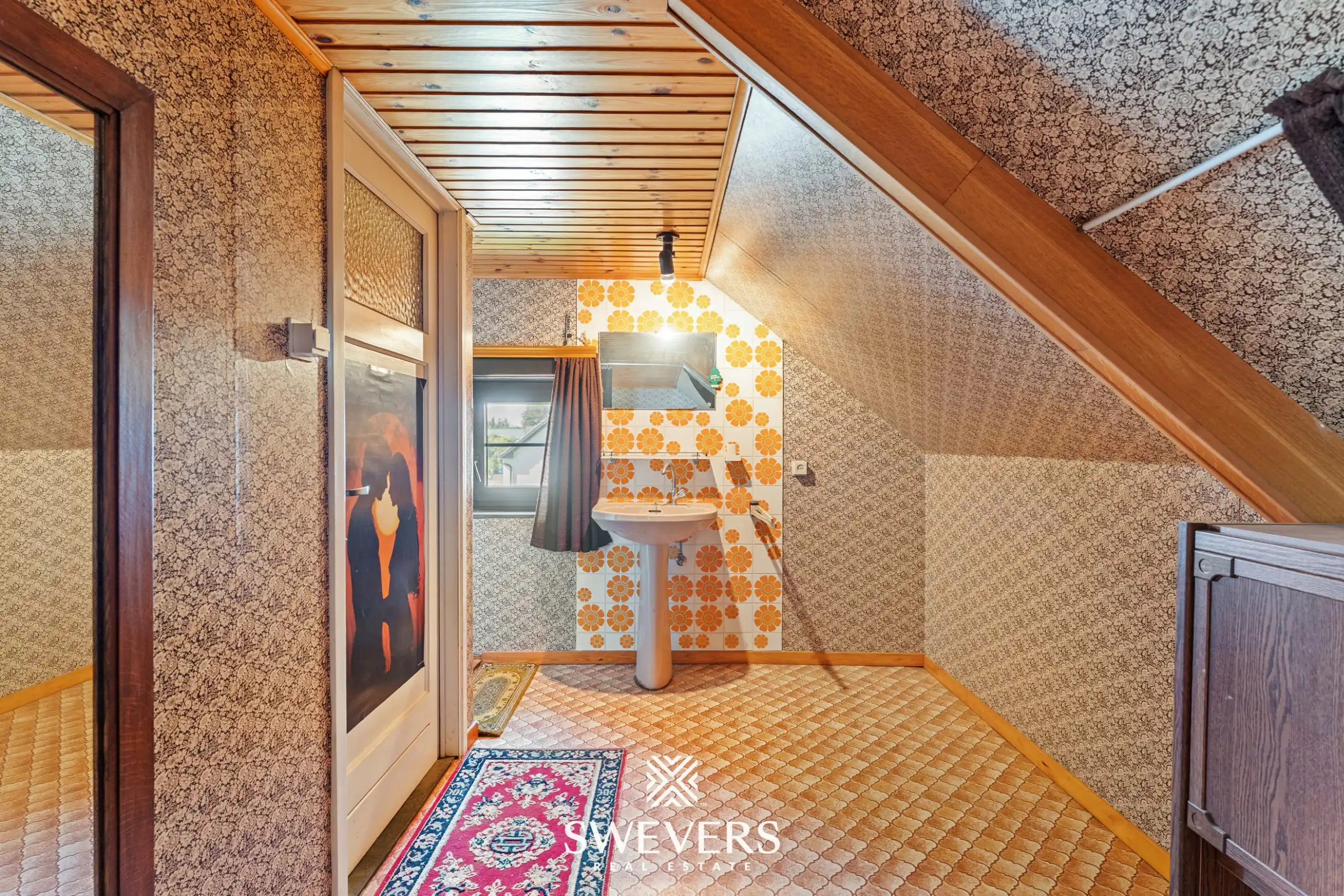 Uitstekend gelegen woning met 4 slaapkamers en mooie tuin foto 25