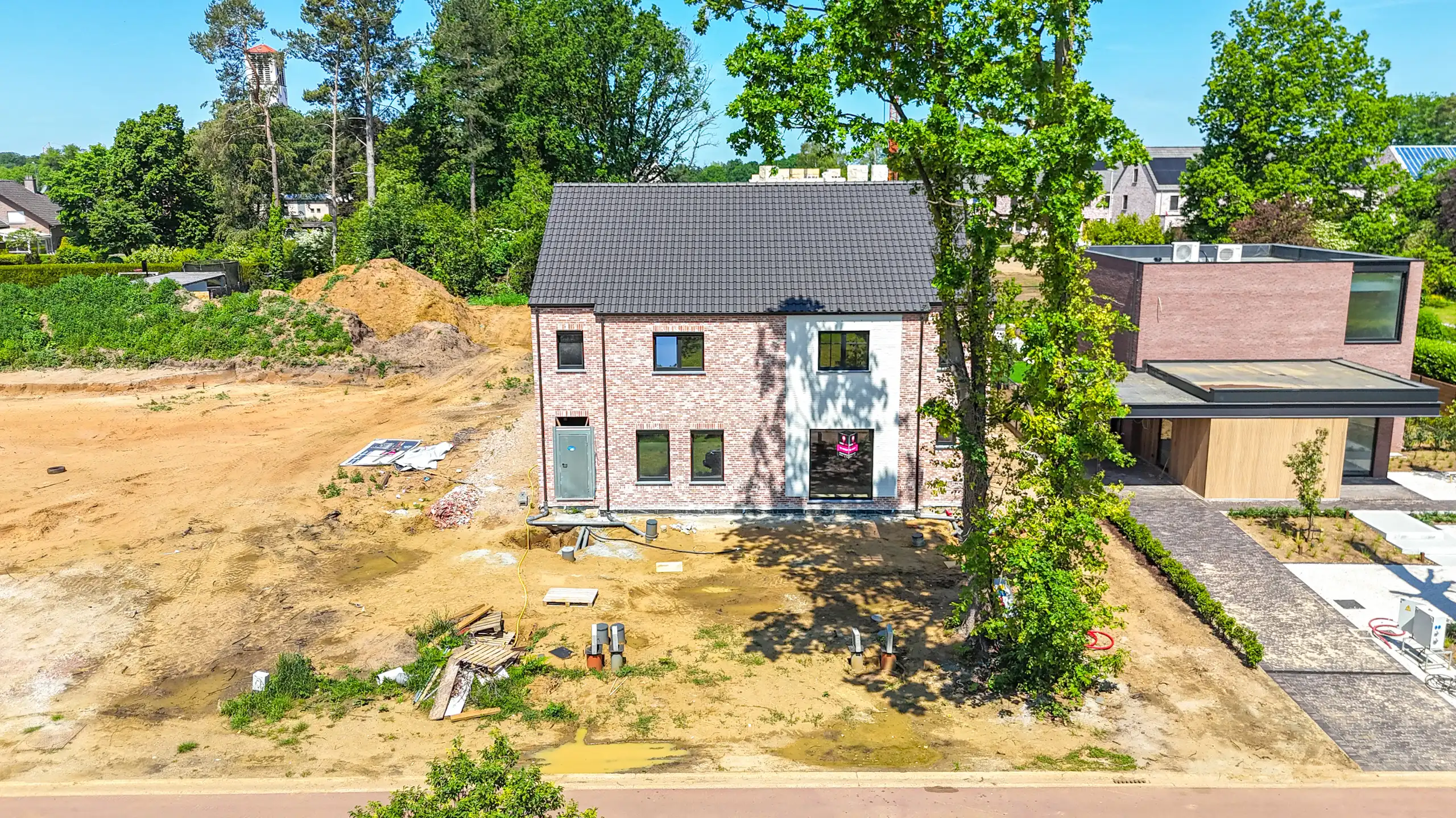 Prachtig gelegen casco+ woning met 4 slaapkamers! foto 8