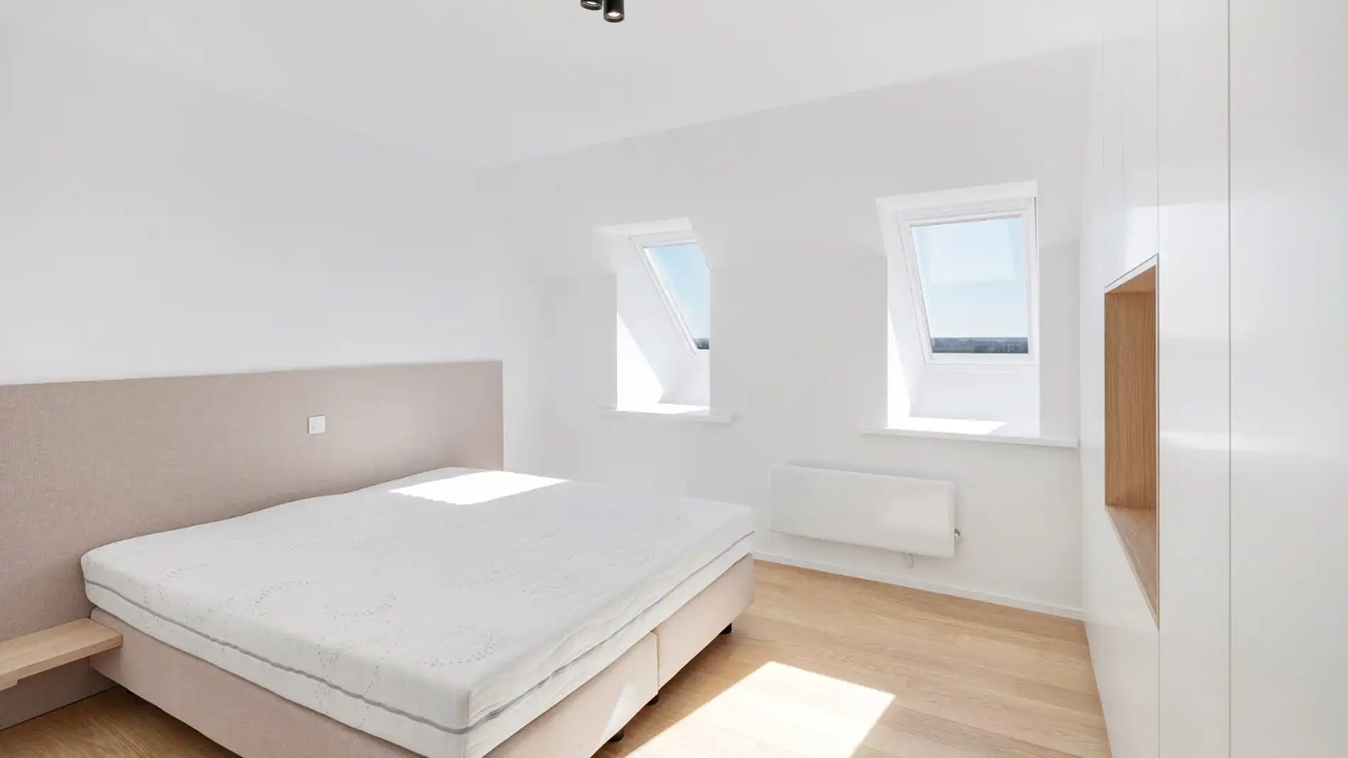 Prachtig duplex appartement met 18 meter gevelbreedte en groot zuid gericht terras met open zicht over het Knokse hinterland foto 23