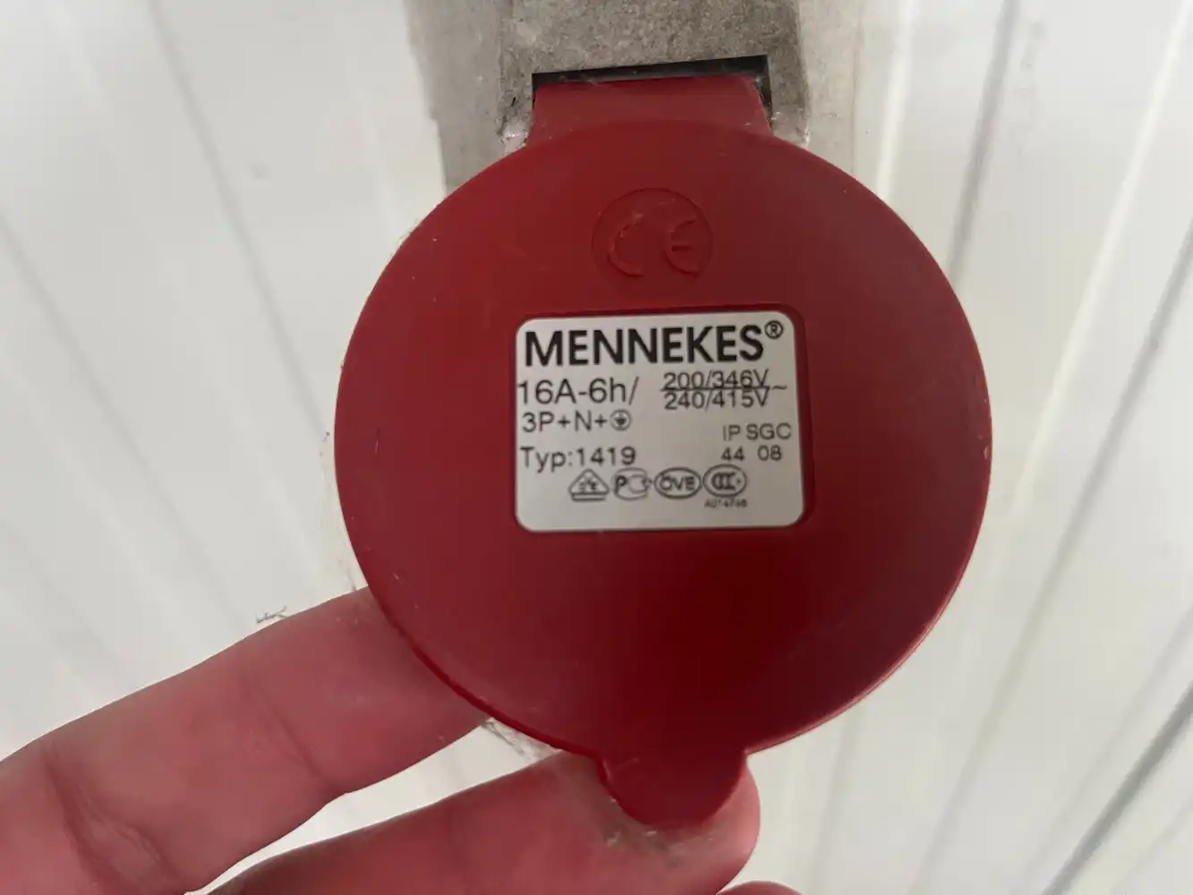 Bedrijfshal met terrein foto 16