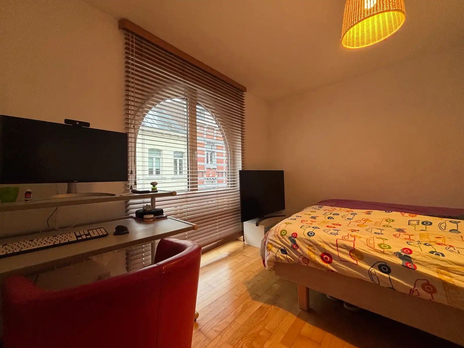 Lichtrijk bemeubeld appartement hartje Leuven!  foto 11