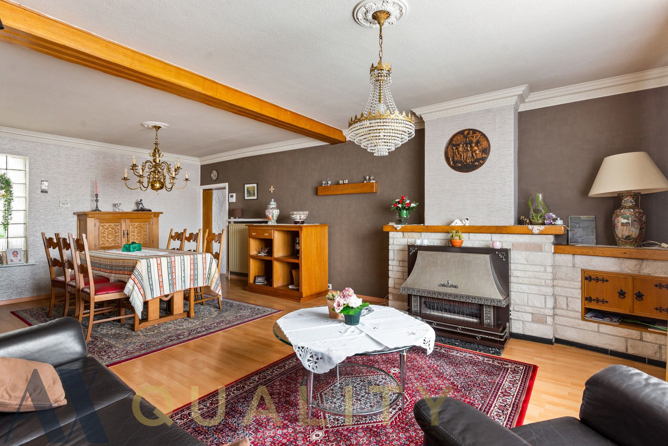 Bel-etage woning met tuin en 4 en suite slaapkamers foto 3