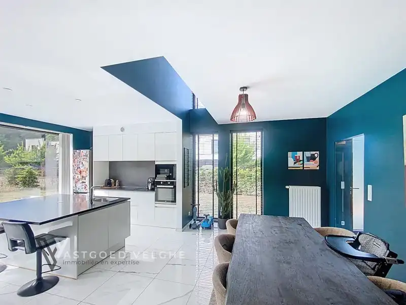 Moderne woning  van 151m² aan de rand van centrum-Genk foto 12