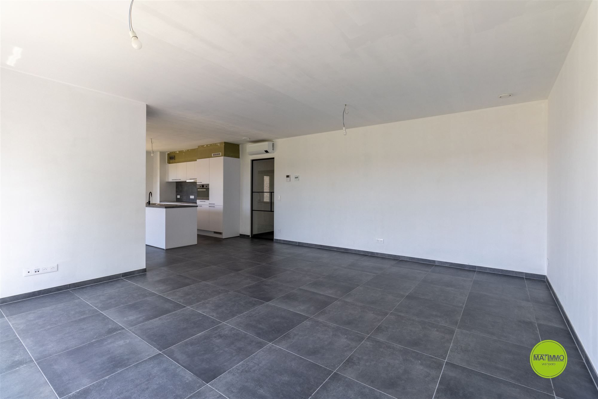 Ruim en energiezuinig appartement met zicht op het kanaal foto 9