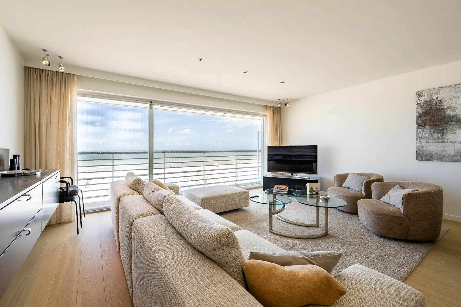 EXCLUSIEF TE KOOP - TOP appartement met zeezicht. foto {{pictureIndex}}