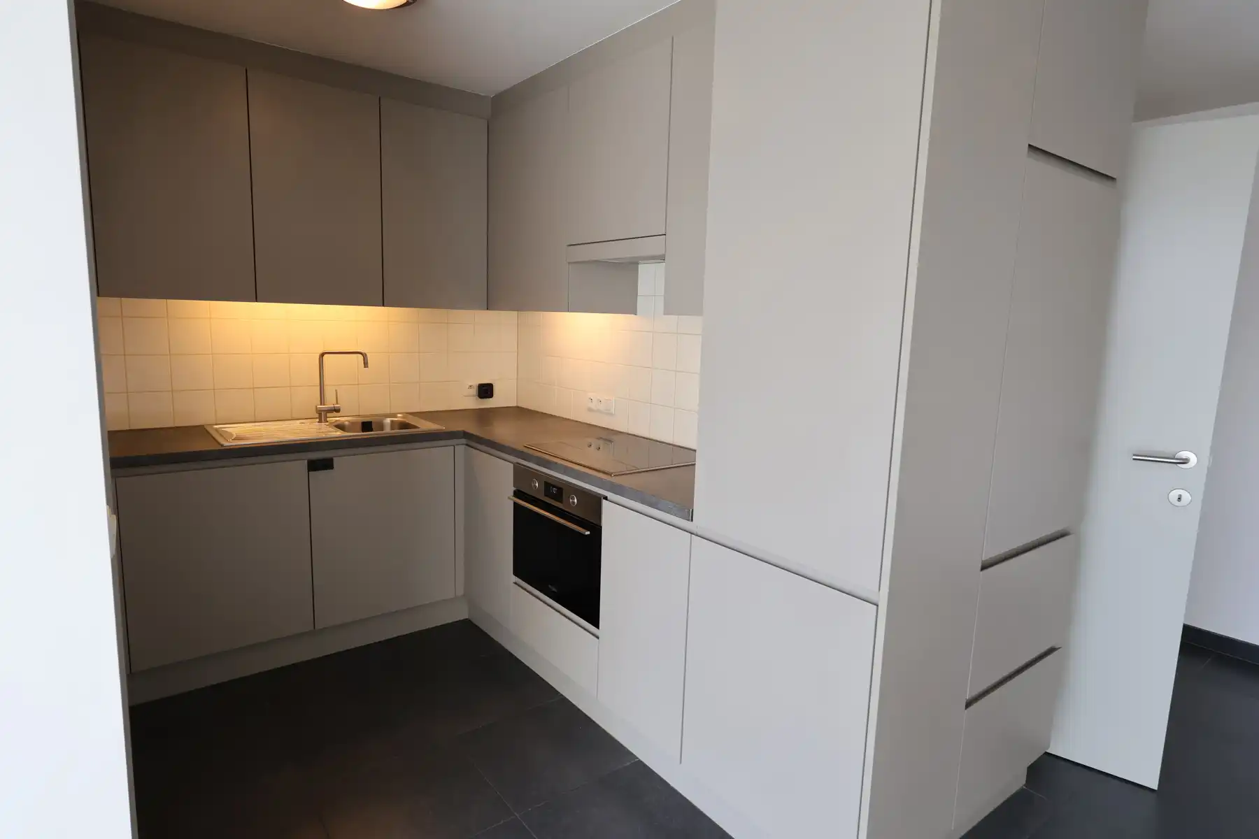 Woonunit van 100m² met 1 slaapkamer in het centrum van Hoogstraten. foto 5