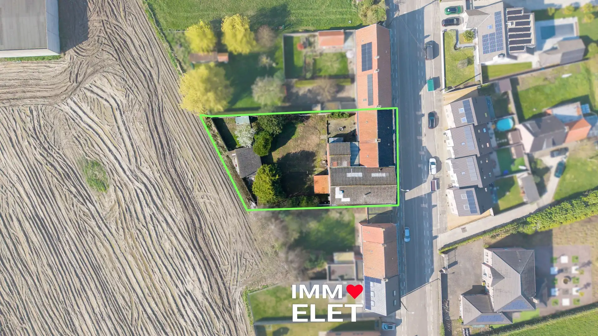 MAGAZIJN MET TWEEWOONST | 1.052 M² foto 5