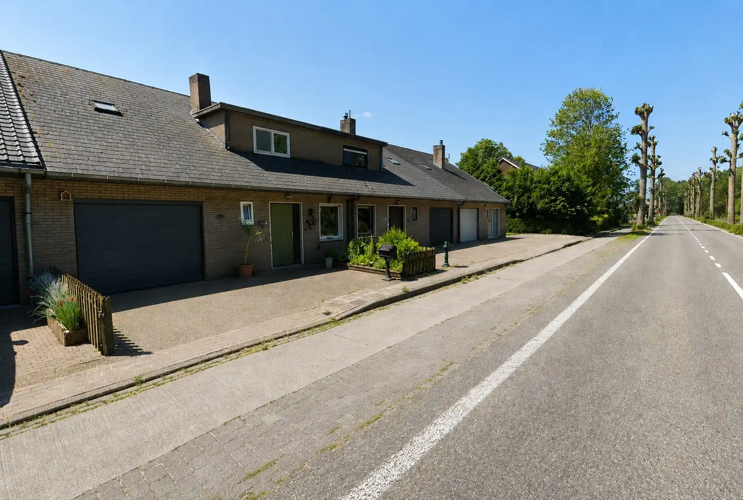 Ruime gezinswoning met garage en zonnige tuin te Oostduinkerke foto 16