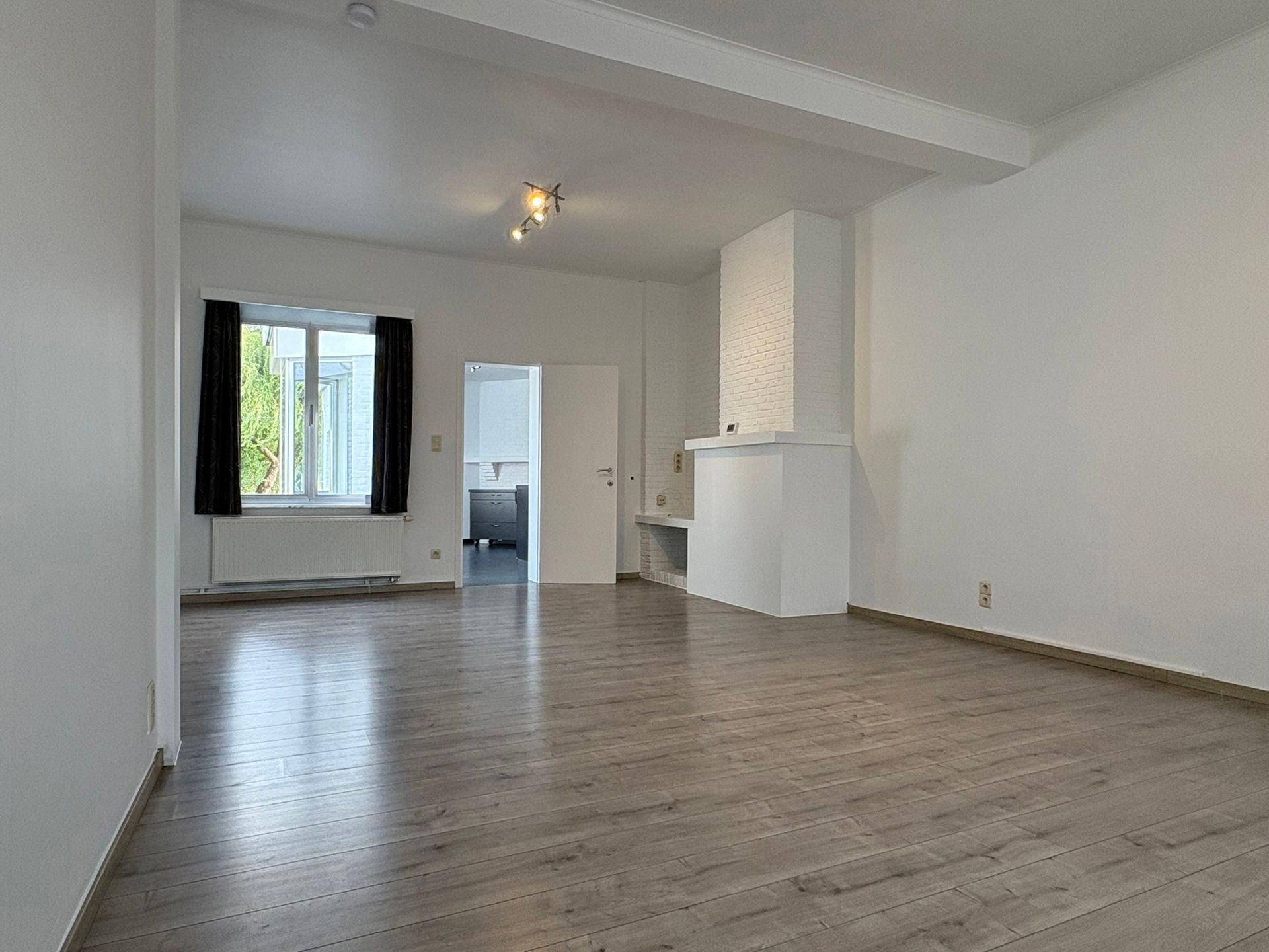 Rijwoning met 2 slaapkamers foto 3