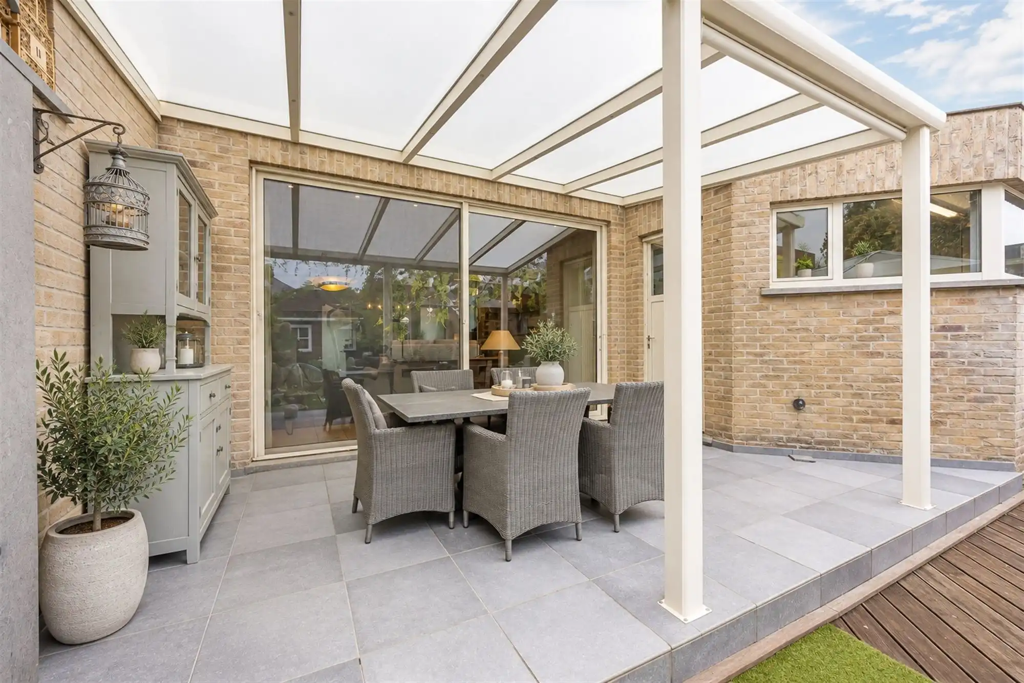 Instapklare woning met 4 slaapkamers en garage foto 19