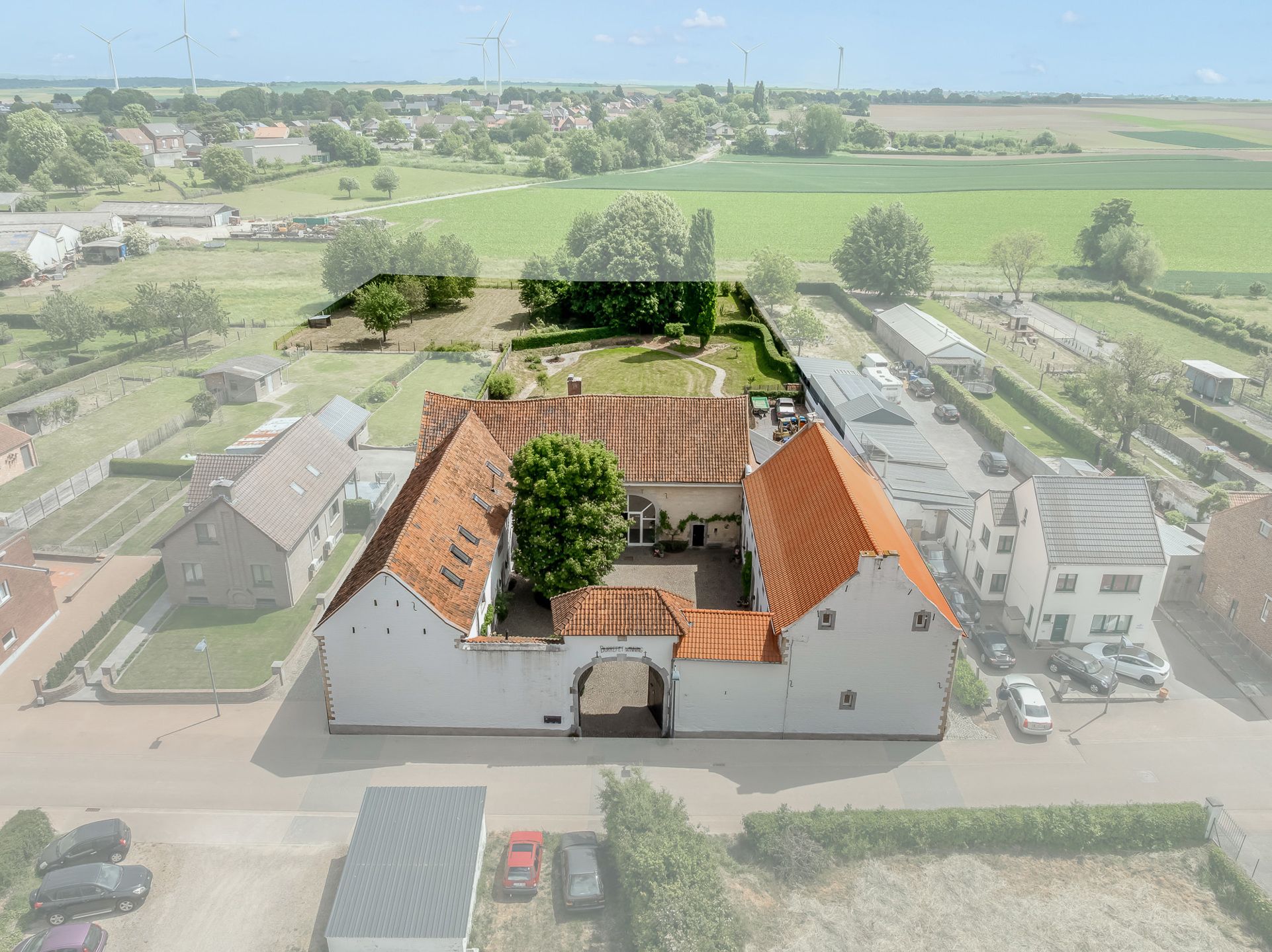 Vierkantshoeve met 3 woningen te Valmeer foto 2