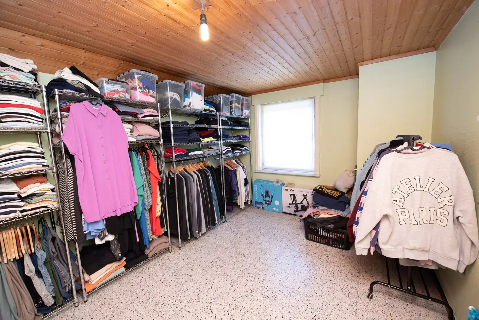 Ruime woning in "De Piste" met garage & tuin te huur! foto 10