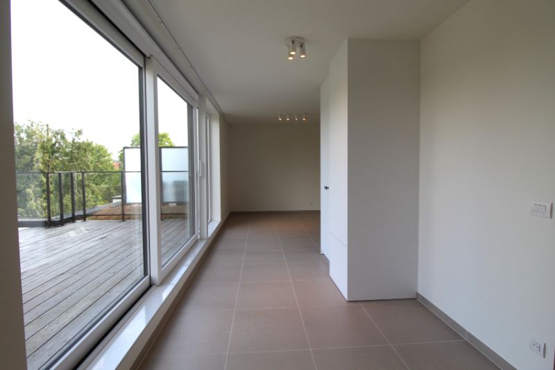 Modern en lichtrijk appartement in Tielt foto 4