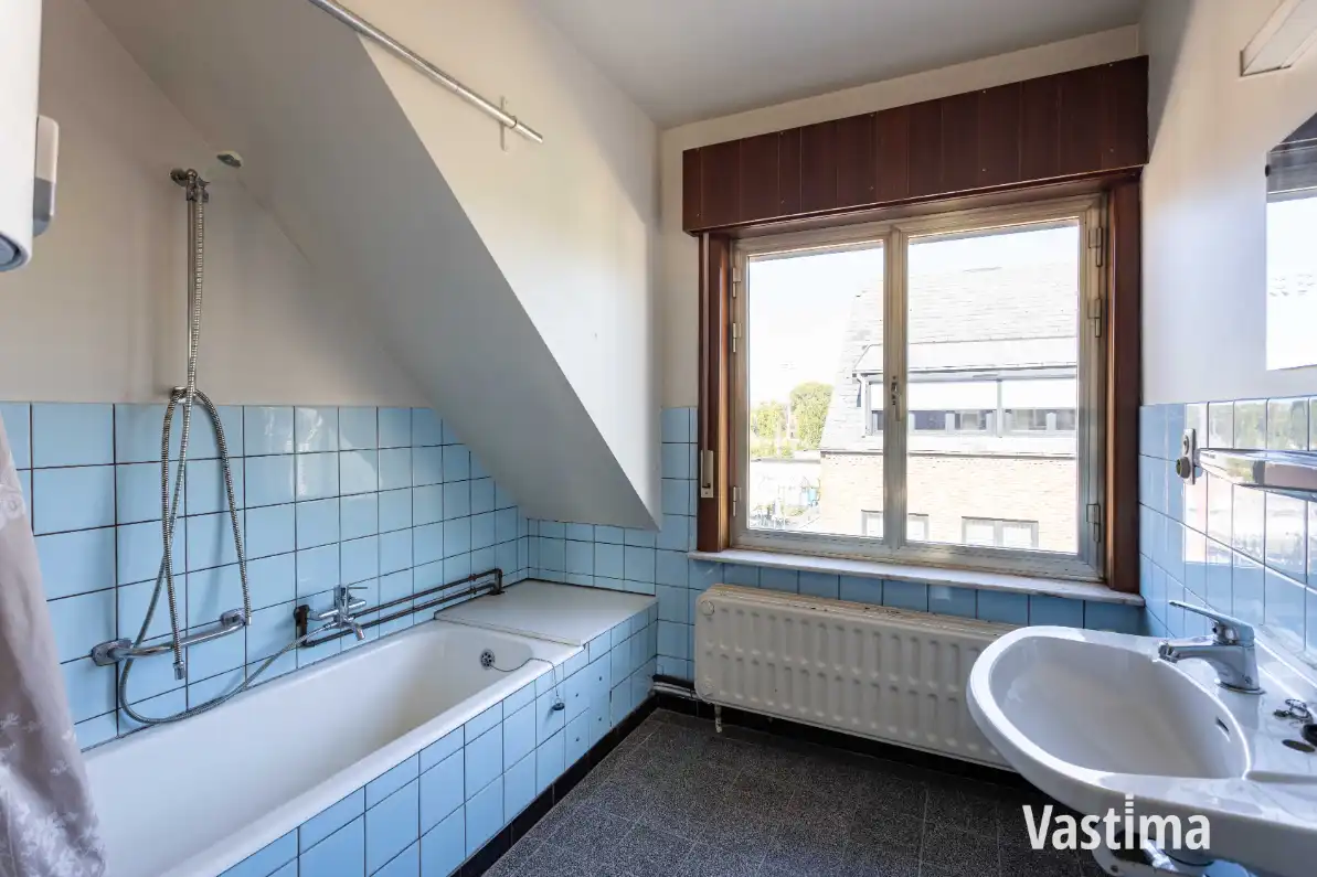 Woning met 3 slaapkamers, garage en ruime tuin foto 16