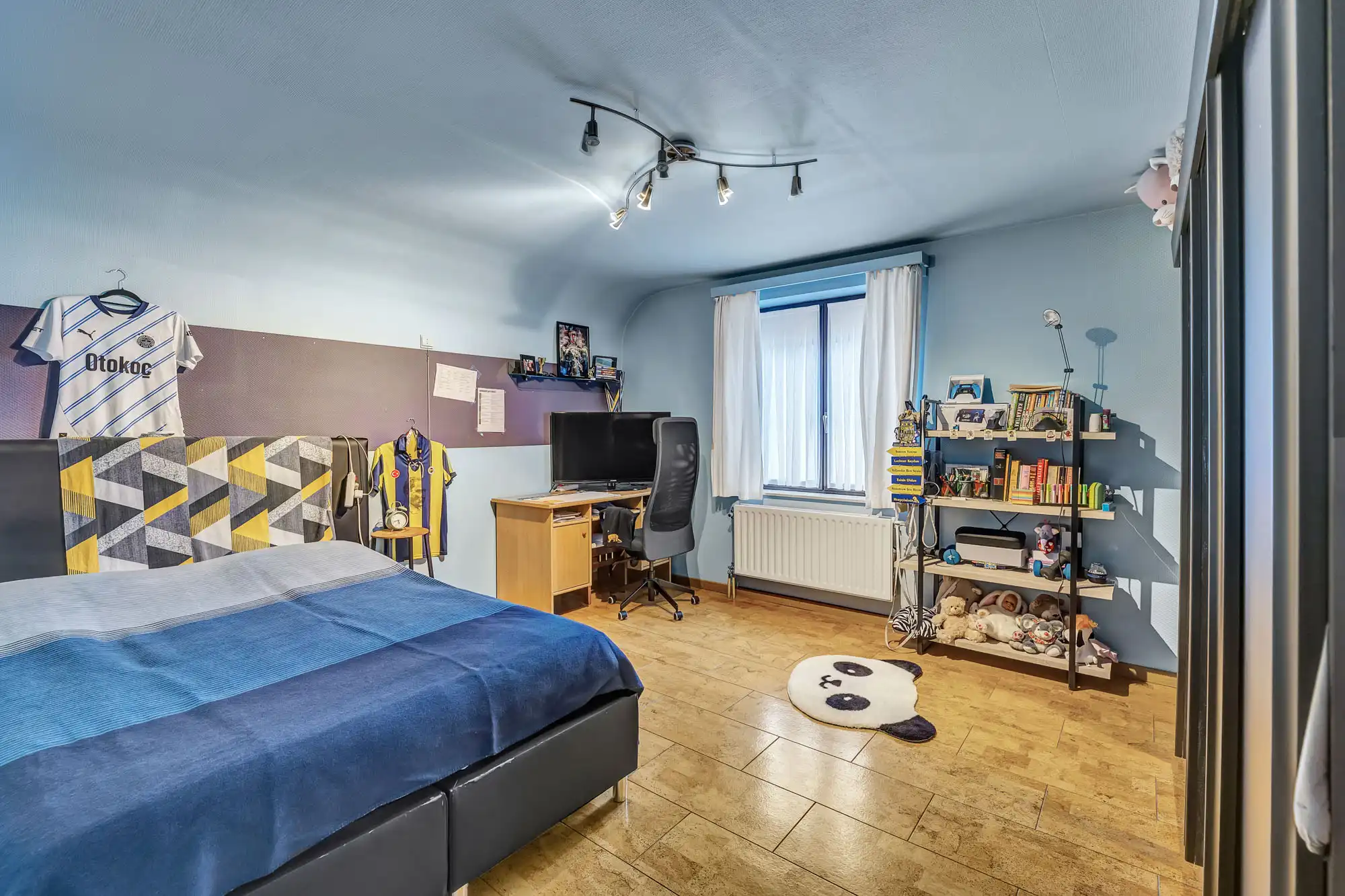 Instapklare HOB met 3 slaapkamers, garage en zonnige tuin foto 12