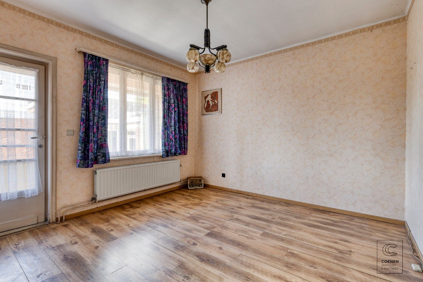 Charmante te renoveren woning van 119m² met 2 slaapkamers te Deurne! foto 9