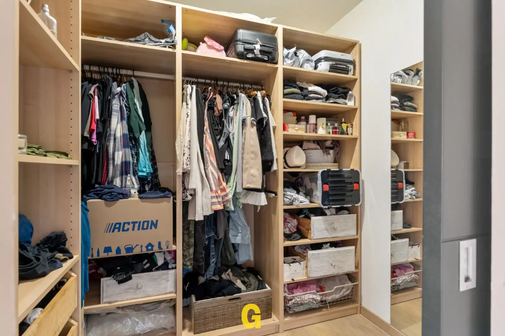 Knap afgewerkt triplex appartement met 4 slaapkamers, 2 badkamers en standplaats met ruime kelderberging  foto 19