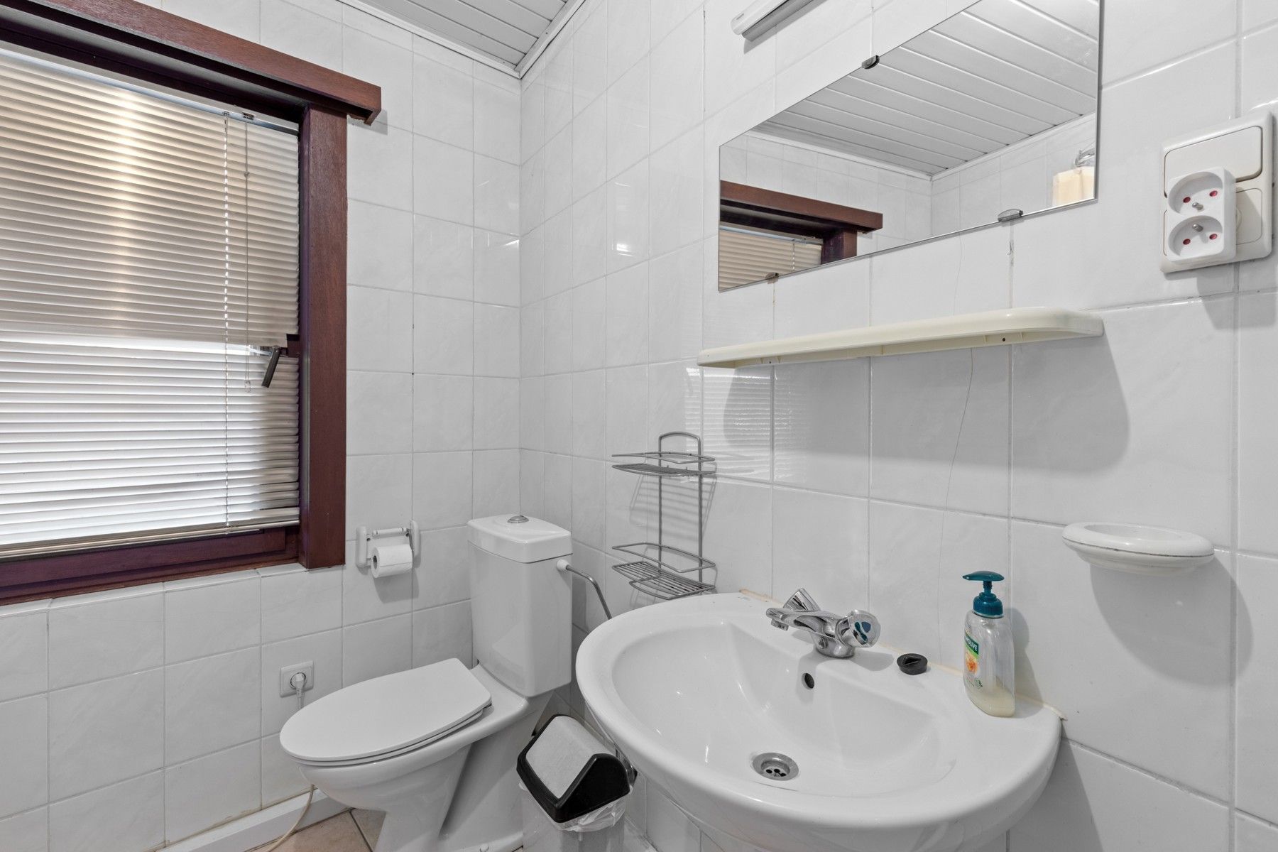 Te renoveren woning met karakter in een rustige buurt foto 10