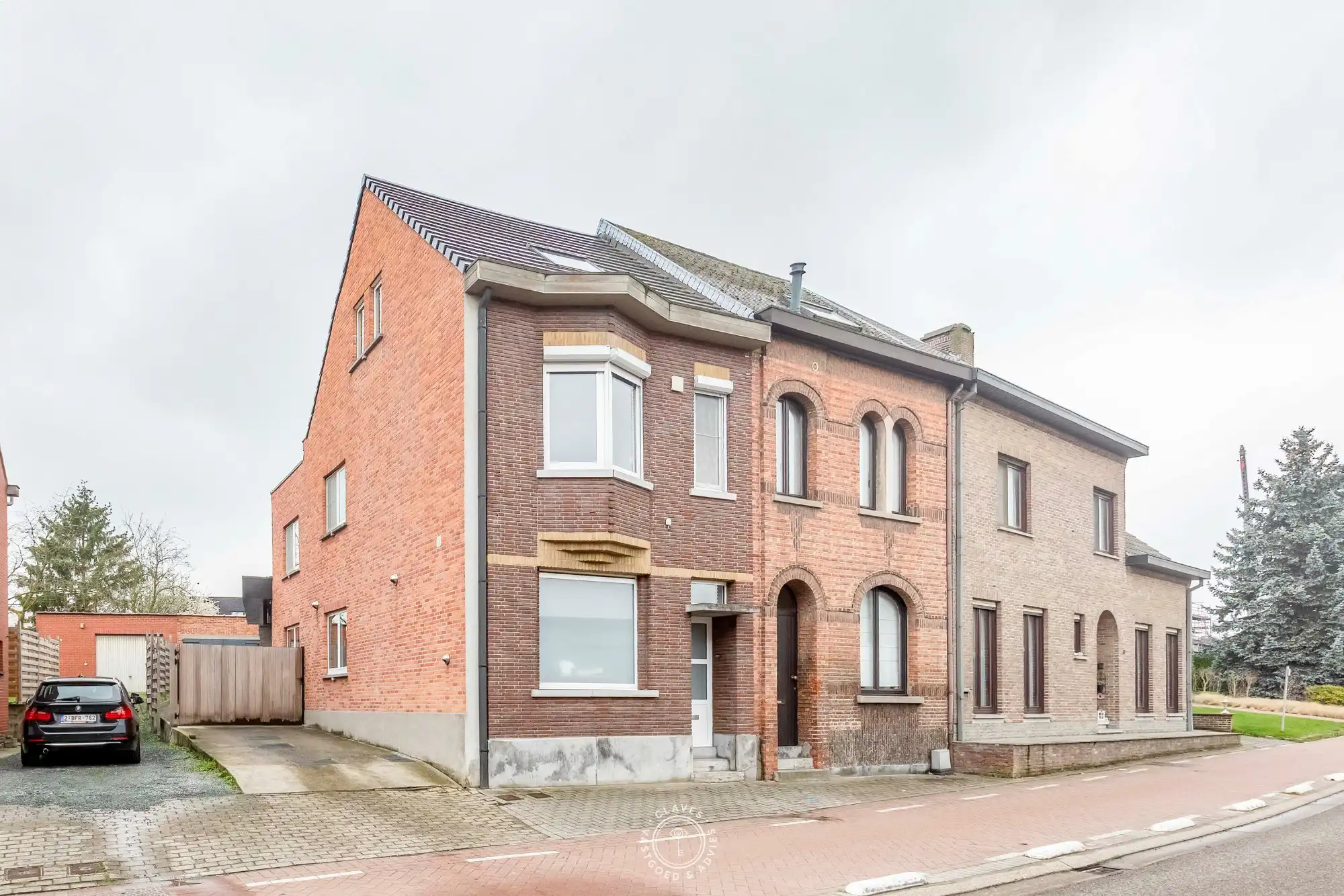 Verzorgde en gerenoveerde woning met zuidwest gerichte tuin foto 17