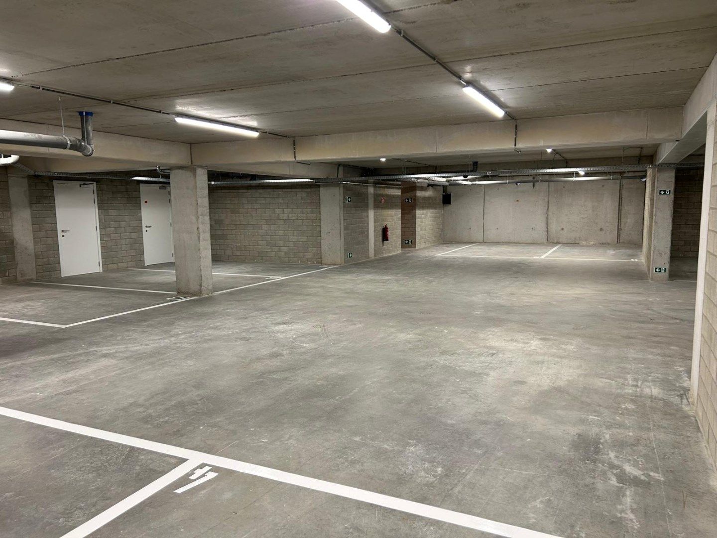 Stijlvol nieuwbouwappartement met ruim terras foto 13