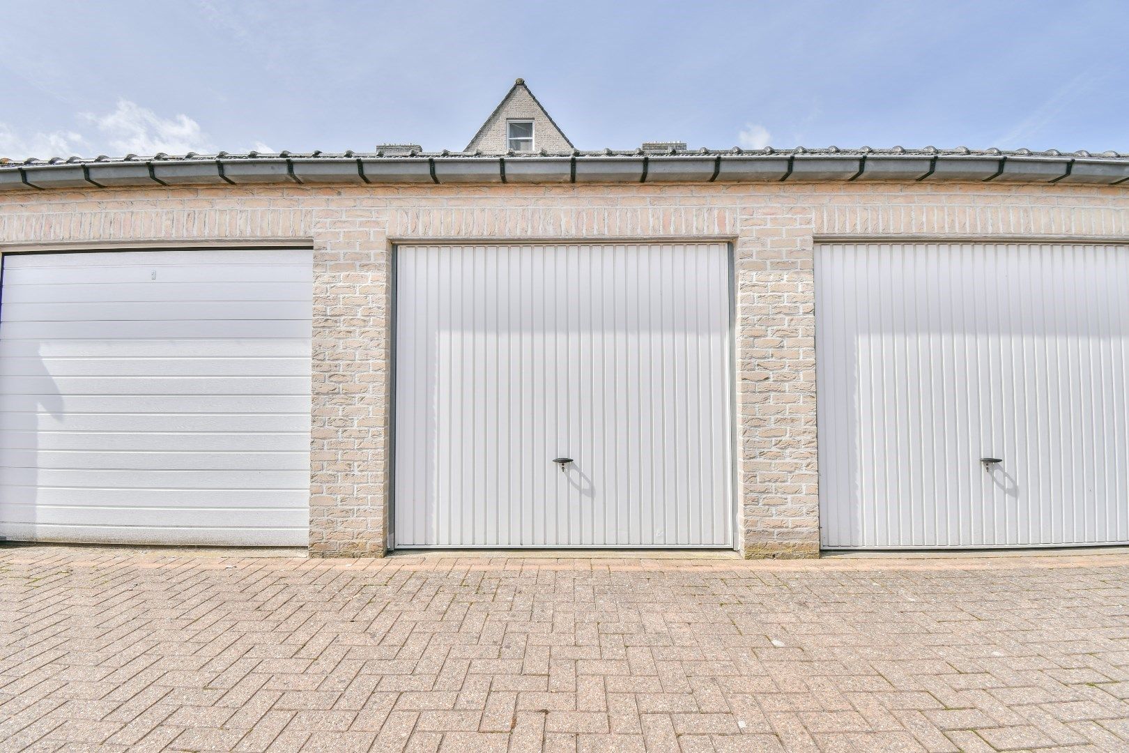 Ruim appartement met garage in Torhout! foto 16