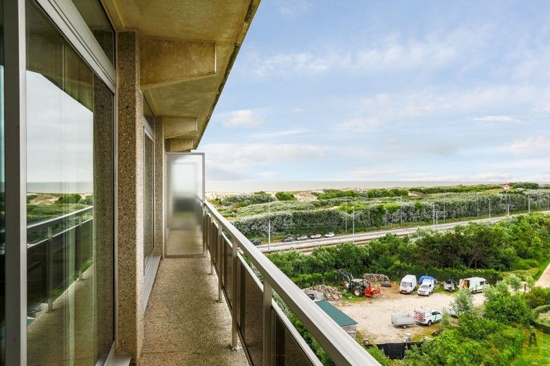 Ruim doorzonappartement  gelegen vlakbij het strand!! foto {{pictureIndex}}