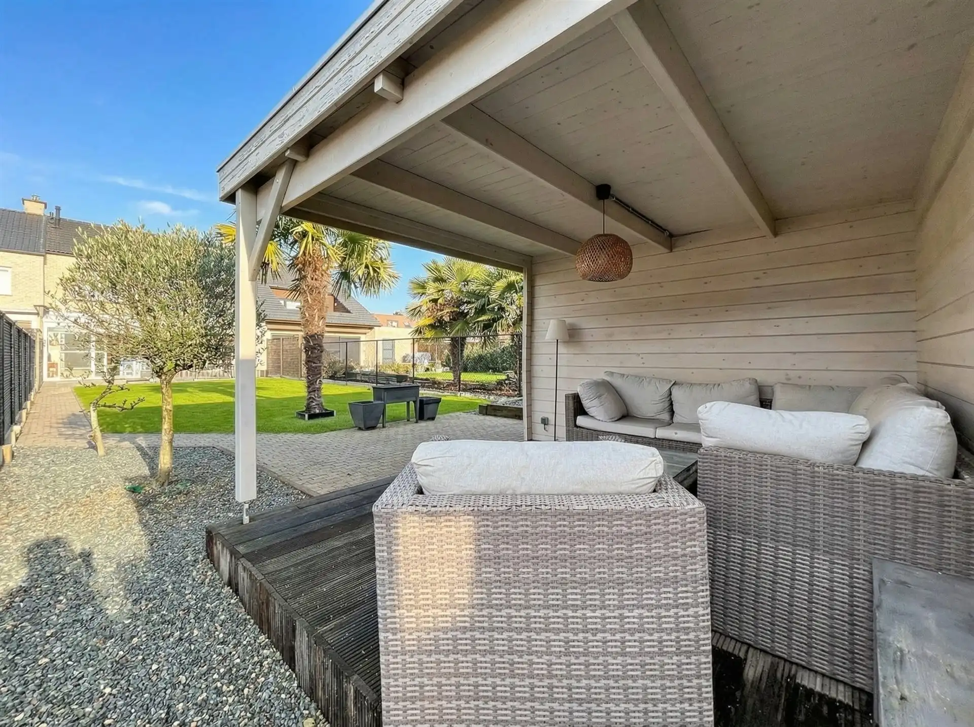 Instapklare gezinswoning met 3 slaapkamers en gezellige tuin! foto 20