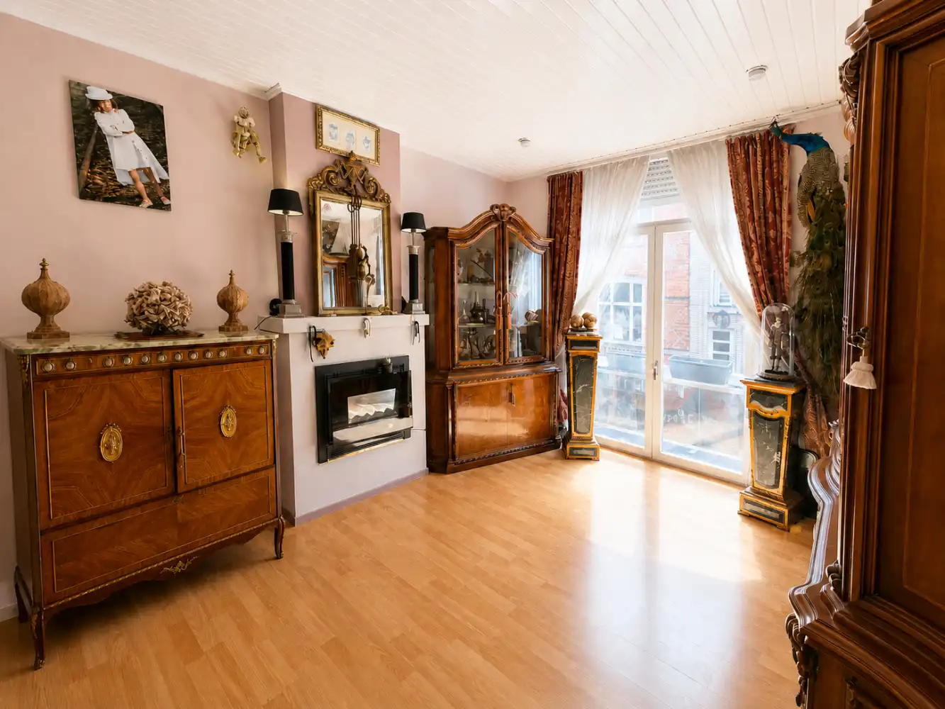 Centraal gelegen 2 slaapkamer appartement foto 3