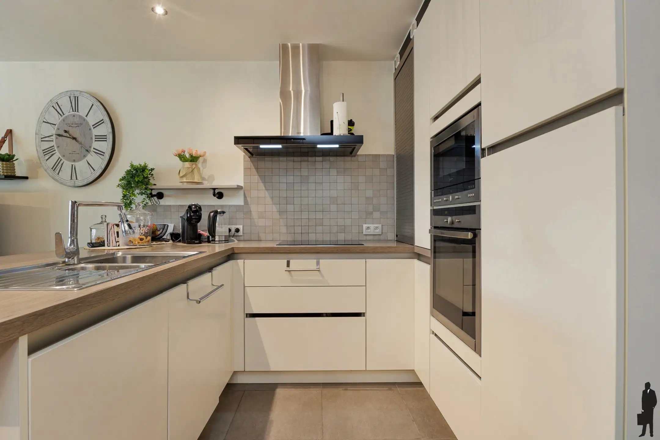 Instapklare woning met 3 slpk, garage & tuin te Lokeren foto 6
