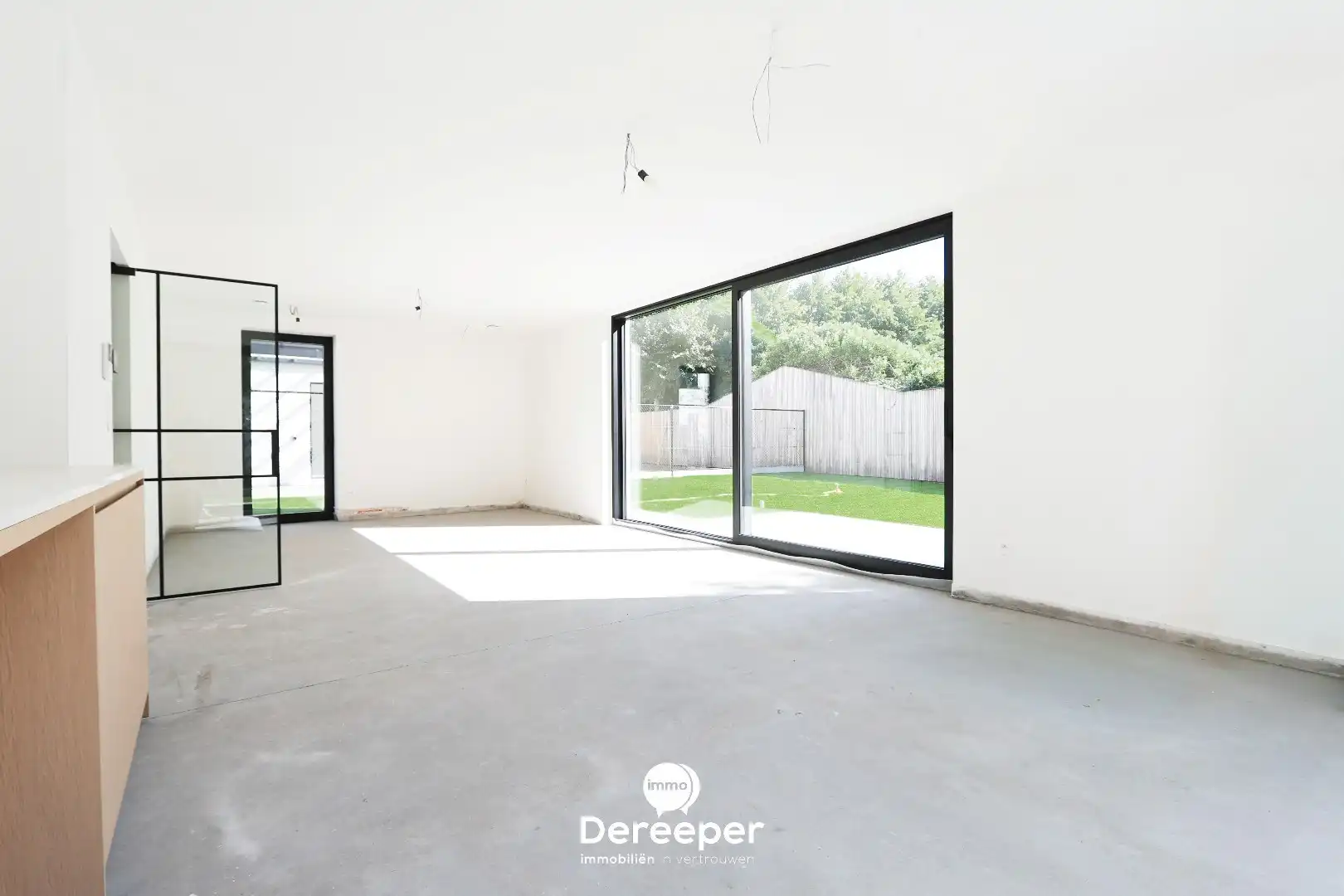 Nieuwbouwwoning met 4 slaapkamers op een uitstekende ligging in centrum Jabbeke foto 3