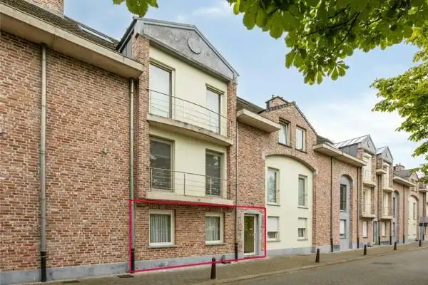 Gelijkvloers appartement met 2 slaapkamers te koop in Gooreind! foto 2