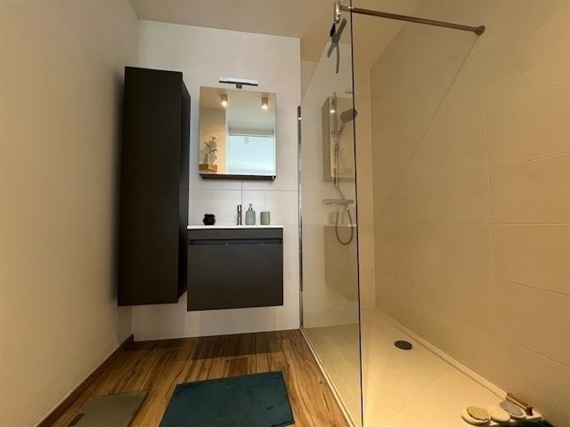 charmant appartement met zonnig terras! foto 9