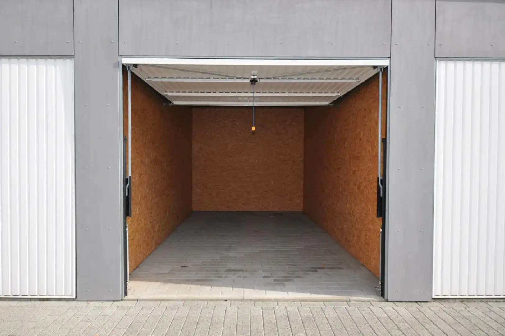 Garage aan Sint-Pietersplein foto 2