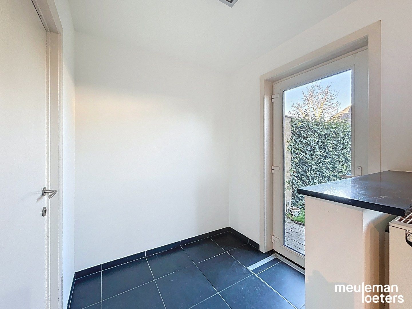 Ruime instapklare woning met 3 slaapkamers foto 6