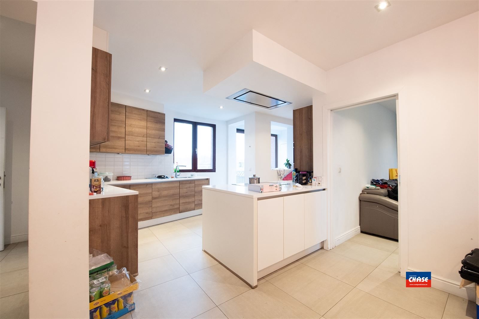 Handelshuis met groot appartement, garage en tuin foto 30