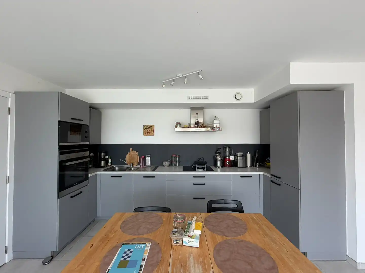 Appartement met 3 slaapkamers in centrum Lennik foto 5