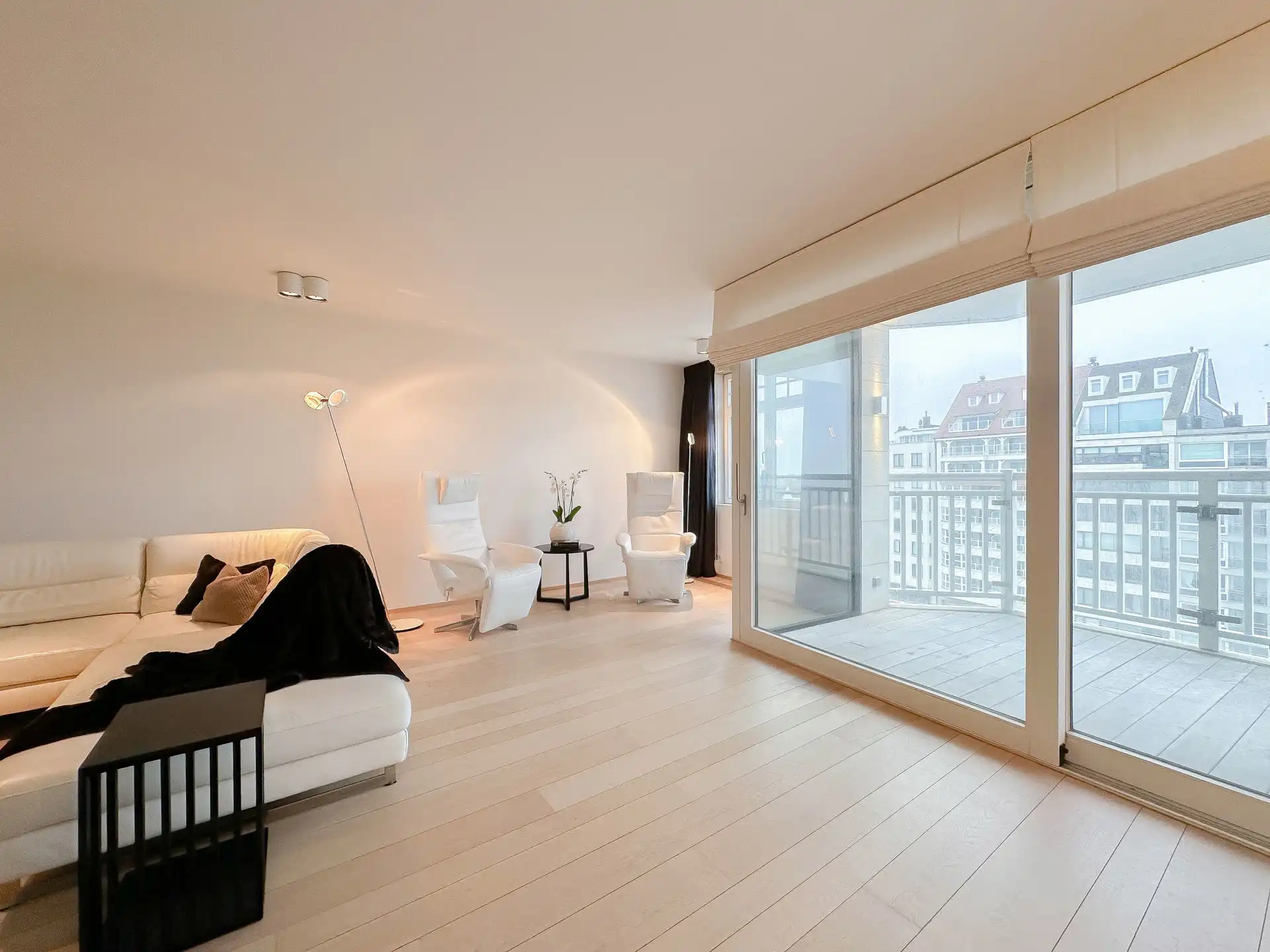 Uitzonderlijk appartement in de iconische residentie Carlton foto 14