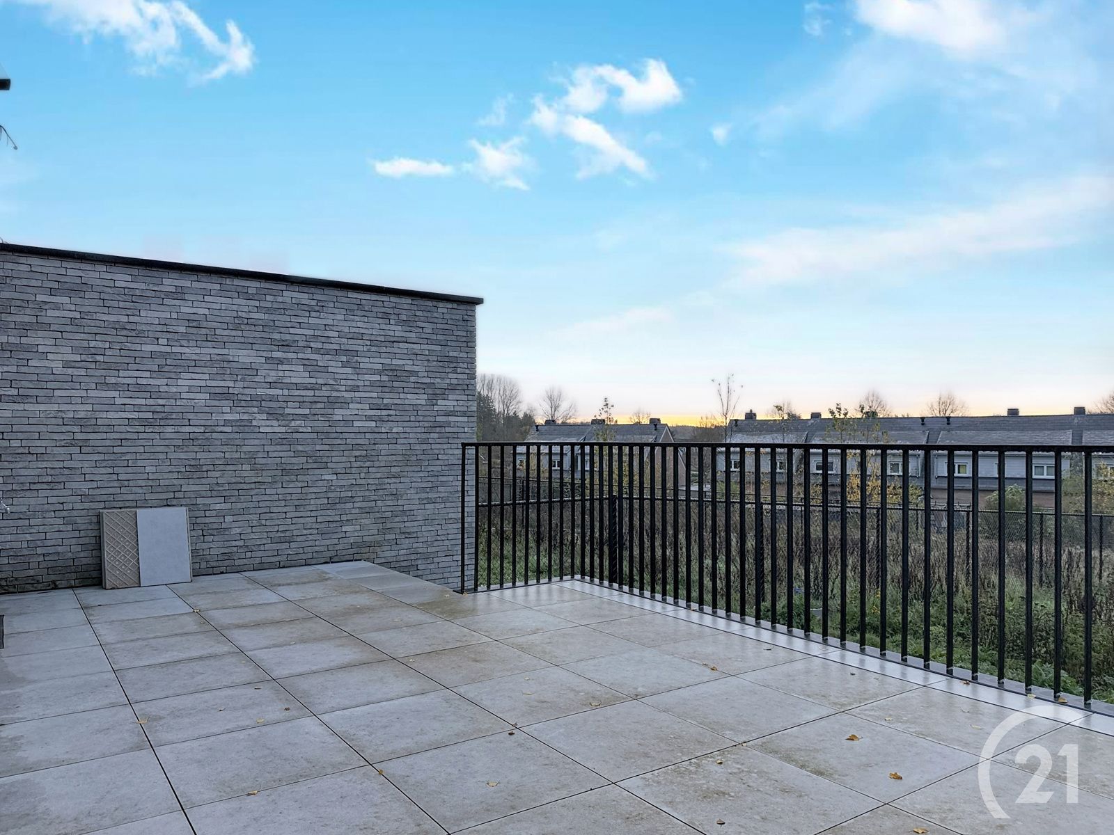 Prachtige nieuwbouwwoning in heel rustige straat te huur! foto 14