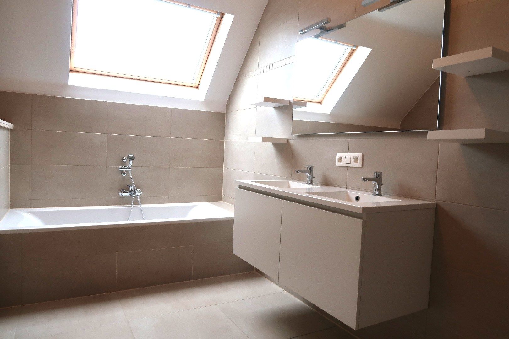 Huis met 3 slaapkamers te huur in Gistel foto 5