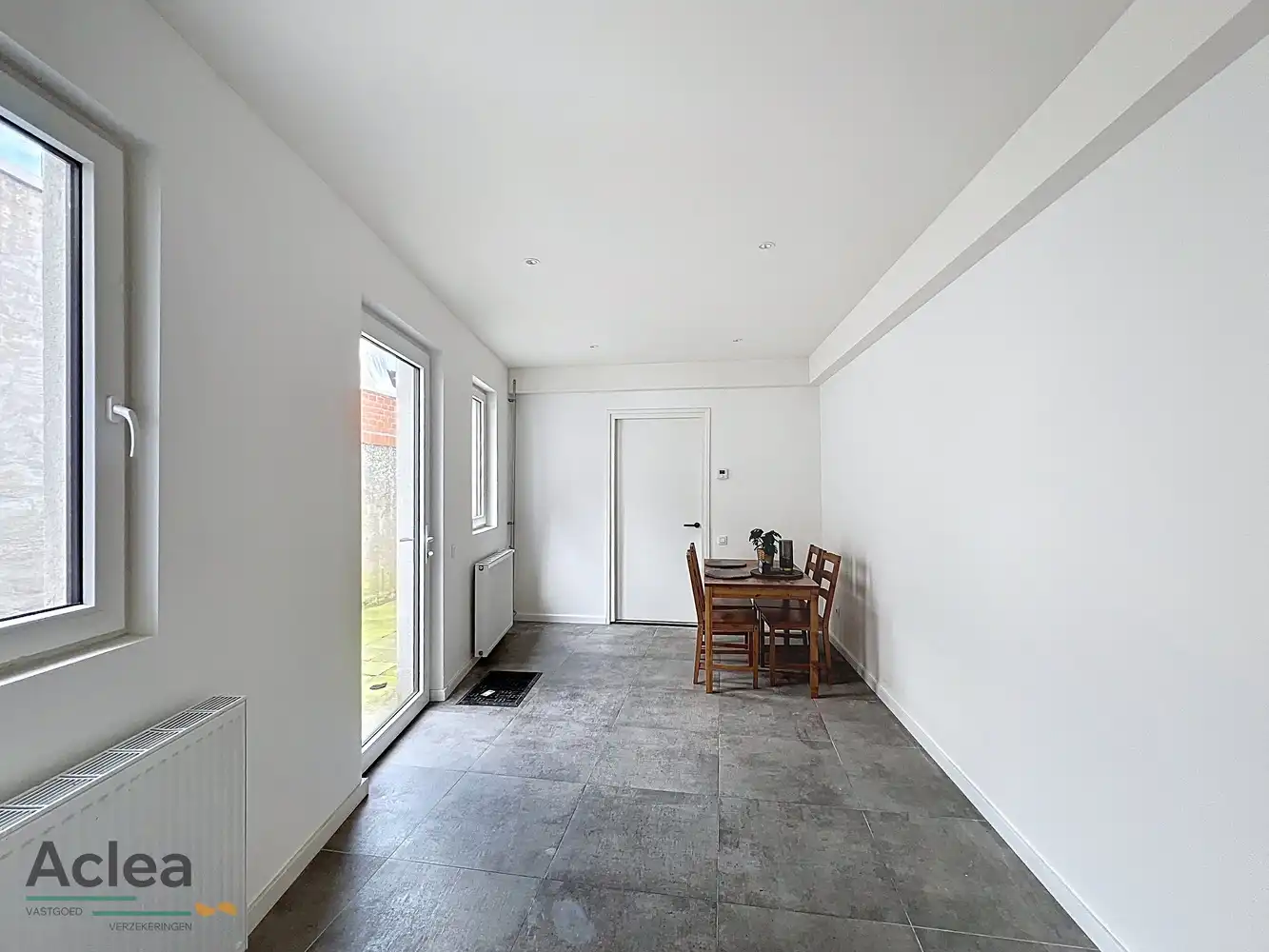 Gerenoveerde woning met 4 slpk foto 5