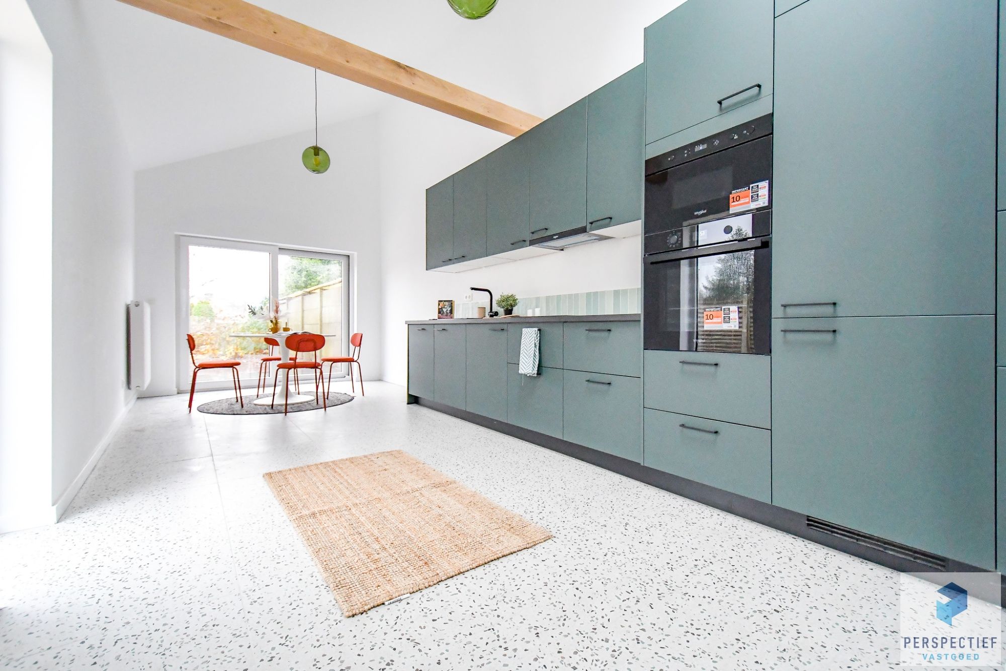 BEZOEKMOMENT ZATERDAG 20/12 VAN 9U TOT 10U30 | GERENOVEERDE, RUIME hedendaagse woning met GROTE tuin op TOPLOCATIE! foto 2