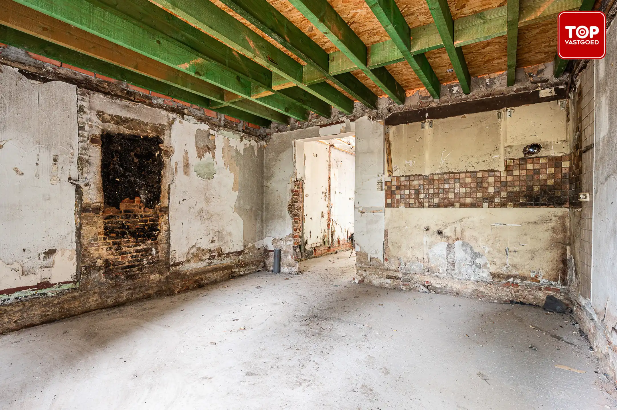 Halfopen bebouwing op een rustige locatie foto 9