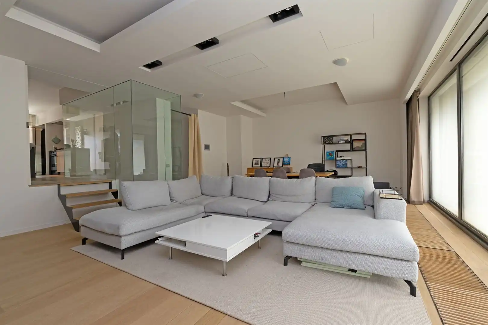 Duplex-appartement met drie slaapkamers nabij het centrum foto 3