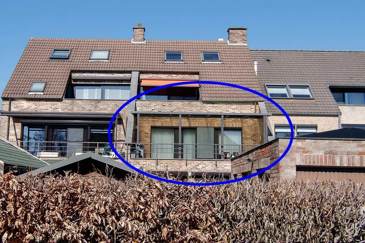 Verzorgd appartement met 2 slaapkamers,  groot terras en lift foto 2