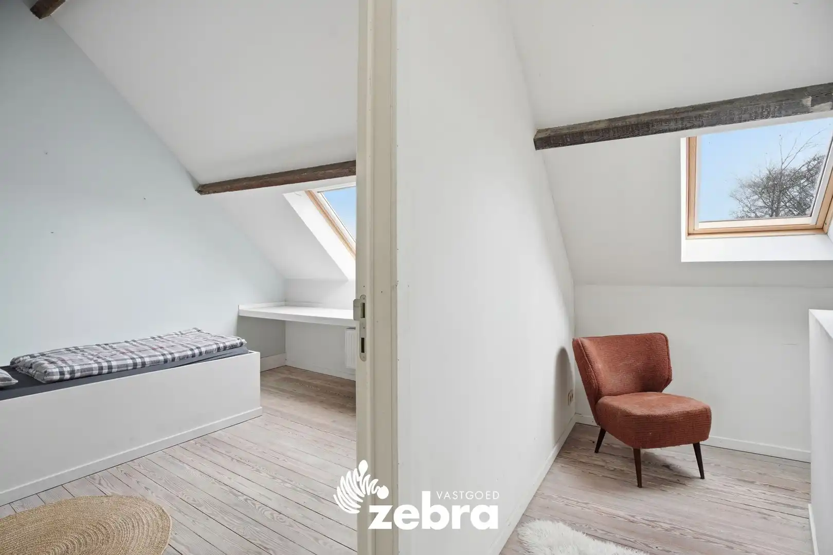 Instapklare, ruime gezinswoning met 4 slaapkamers, tuin en hoogwaardige afwerking in het hart van Alveringem! foto 38