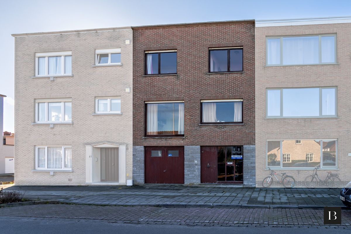 Te moderniseren woning met 4 slaapkamers in het centrum foto {{pictureIndex}}